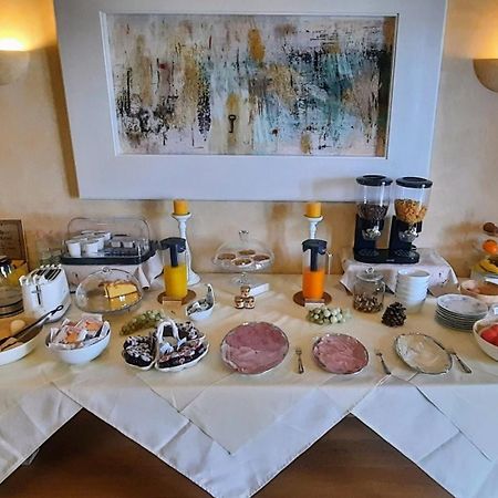 B&B Villa Fiorini Moniga del Garda Exterior photo