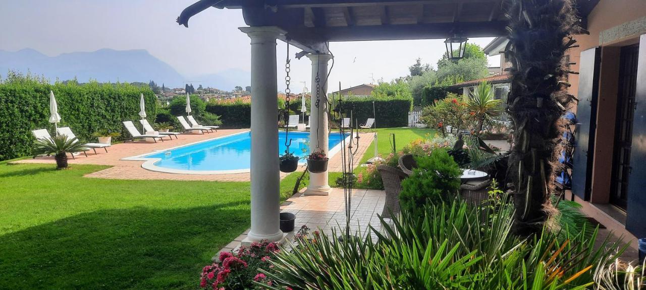 B&B Villa Fiorini Moniga del Garda Exterior photo